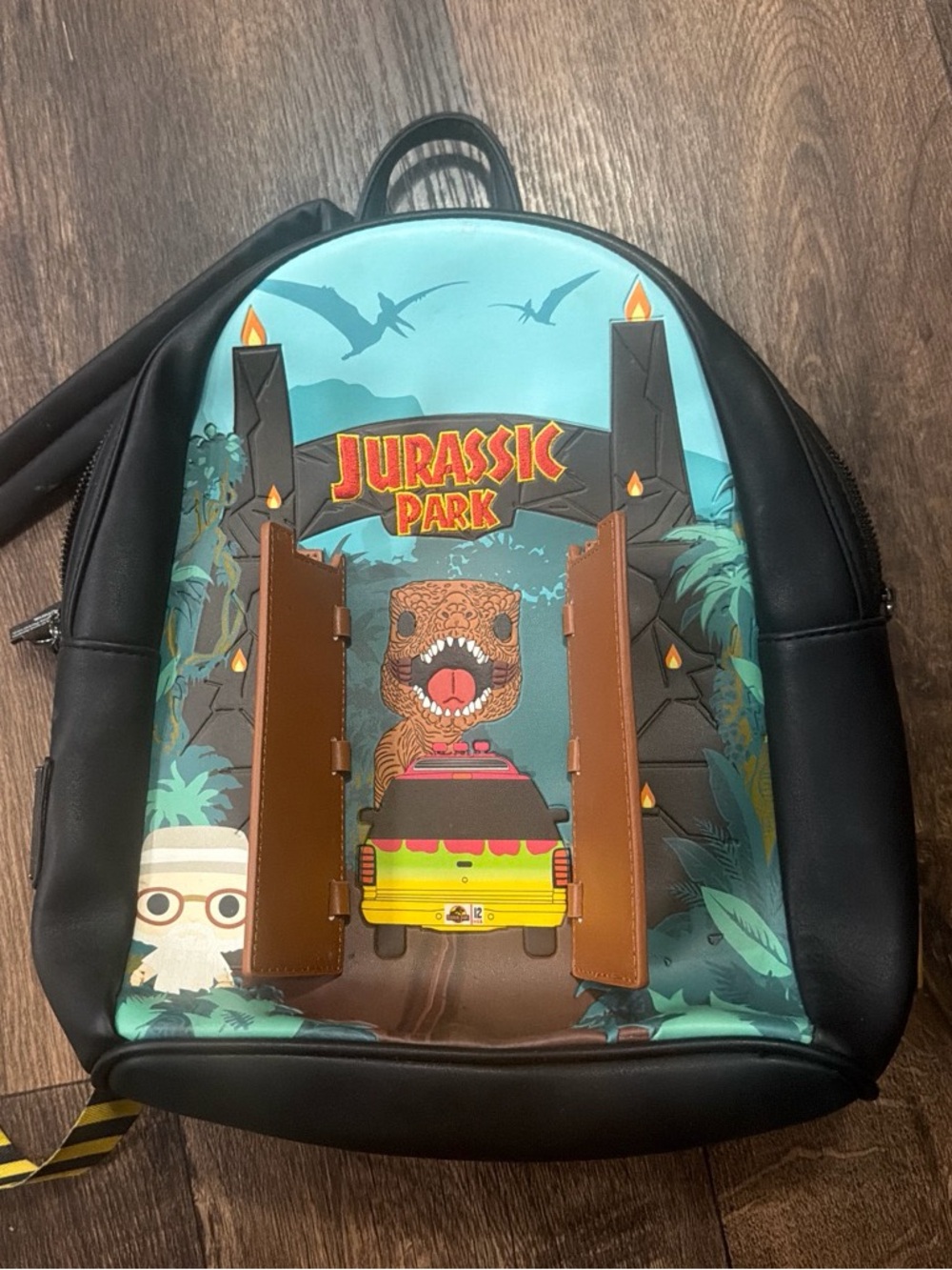 Jurassic Park Lounge fly